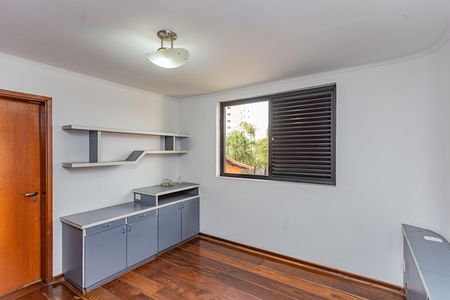 Apartamento para alugar com 220m², 4 quartos e 4 vagas Apartamento para alugar com 220m², 4 quartos e 4 vagas Suíte 2