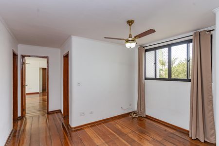Apartamento para alugar com 220m², 4 quartos e 4 vagas Apartamento para alugar com 220m², 4 quartos e 4 vagasCorredor