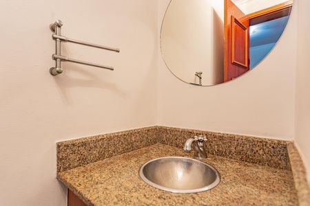Apartamento para alugar com 220m², 4 quartos e 4 vagas Apartamento para alugar com 220m², 4 quartos e 4 vagasLavabo