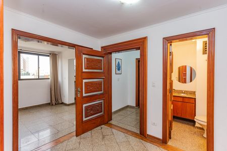 Apartamento para alugar com 220m², 4 quartos e 4 vagas Apartamento para alugar com 220m², 4 quartos e 4 vagasCopa