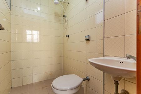 Apartamento para alugar com 220m², 4 quartos e 4 vagas Apartamento para alugar com 220m², 4 quartos e 4 vagasBanheiro de serviço