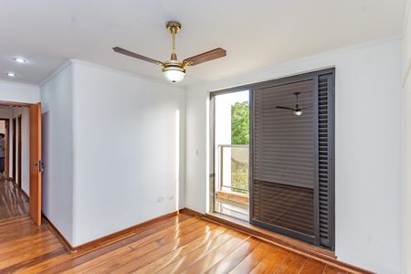 Apartamento para alugar com 220m², 4 quartos e 4 vagas Apartamento para alugar com 220m², 4 quartos e 4 vagasSuíte