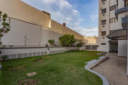 Apartamento para alugar com 220m², 4 quartos e 4 vagas Apartamento para alugar com 220m², 4 quartos e 4 vagasÁrea comum