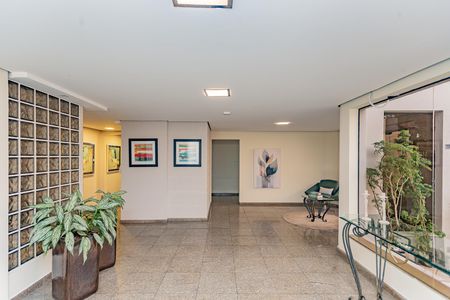 Apartamento para alugar com 220m², 4 quartos e 4 vagas Apartamento para alugar com 220m², 4 quartos e 4 vagasHall de entrada