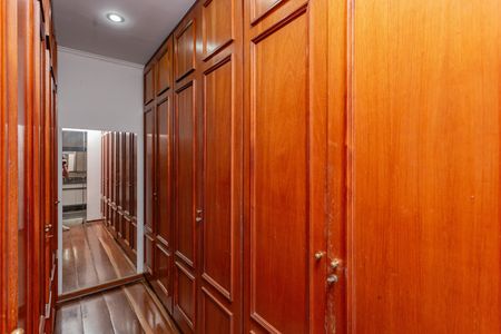 Apartamento para alugar com 220m², 4 quartos e 4 vagas Apartamento para alugar com 220m², 4 quartos e 4 vagasCloset da suíte 1