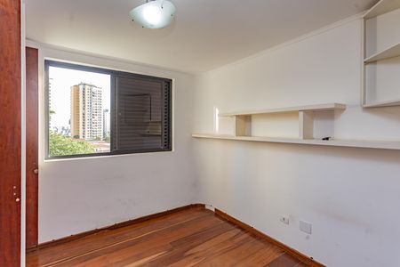 Apartamento para alugar com 220m², 4 quartos e 4 vagas Apartamento para alugar com 220m², 4 quartos e 4 vagasQuarto 2