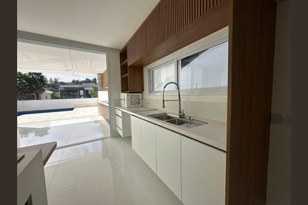 Casa de condomínio à venda com 390m², 4 quartos e 4 vagasCozinha