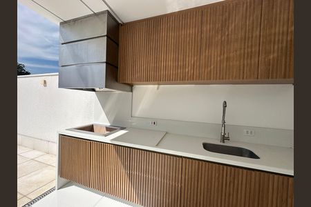 Casa de condomínio à venda com 390m², 4 quartos e 4 vagasChurrasqueira