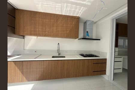 Casa de condomínio à venda com 390m², 4 quartos e 4 vagasChurrasqueira