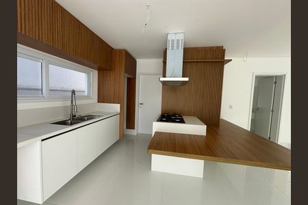 Casa de condomínio à venda com 390m², 4 quartos e 4 vagasCozinha