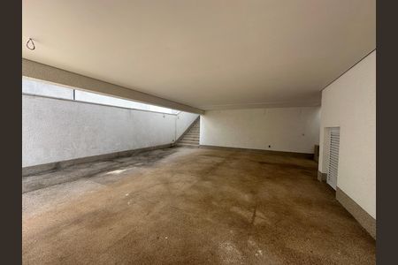 Casa de condomínio à venda com 390m², 4 quartos e 4 vagasGaragem
