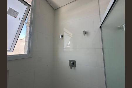 Casa de condomínio à venda com 390m², 4 quartos e 4 vagasBanheiro da Suíte 4