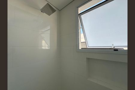 Casa de condomínio à venda com 390m², 4 quartos e 4 vagasBanheiro da Suíte 4