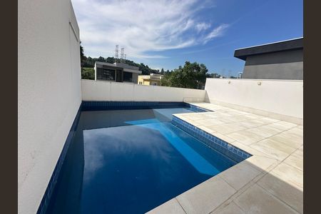 Casa de condomínio à venda com 390m², 4 quartos e 4 vagasPiscina