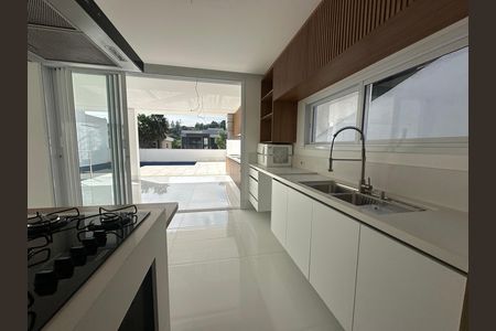 Casa de condomínio à venda com 390m², 4 quartos e 4 vagasCozinha