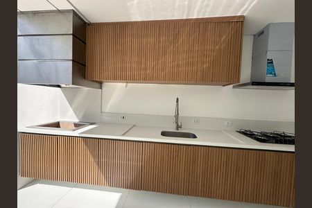 Casa de condomínio à venda com 390m², 4 quartos e 4 vagasChurrasqueira