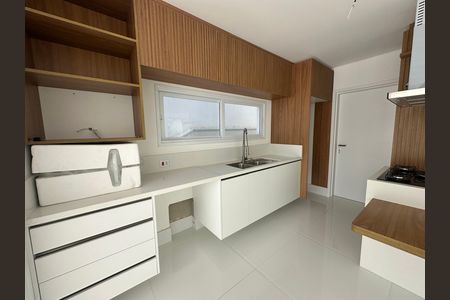 Casa de condomínio à venda com 390m², 4 quartos e 4 vagasCozinha
