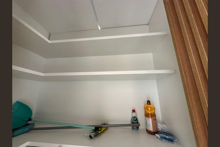 Casa de condomínio à venda com 390m², 4 quartos e 4 vagasDespensa