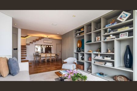 Apartamento à venda com 4 quartos, 254m² em Vila Nova Conceição, São Paulo
