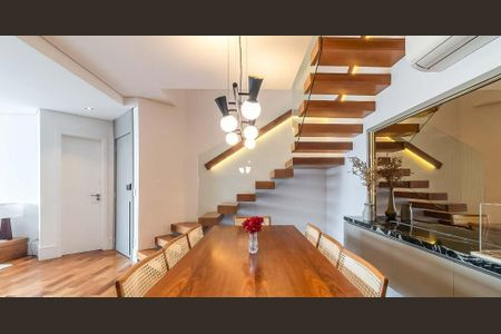 Apartamento à venda com 4 quartos, 254m² em Vila Nova Conceição, São Paulo