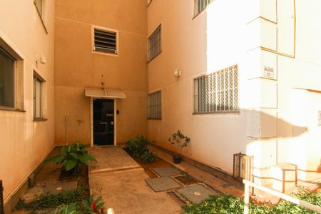 Apartamento à venda com 65m², 2 quartos e 2 vagasEntrada do Bloco
