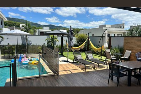 Casa à venda com 269m², 4 quartos e 4 vagas