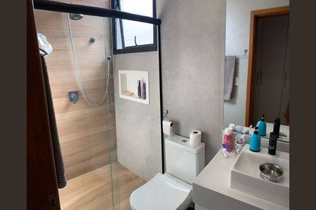 Casa à venda com 269m², 4 quartos e 4 vagas
