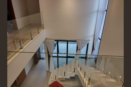 Casa à venda com 269m², 4 quartos e 4 vagas