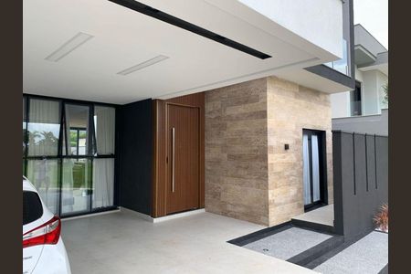 Casa à venda com 269m², 4 quartos e 4 vagas