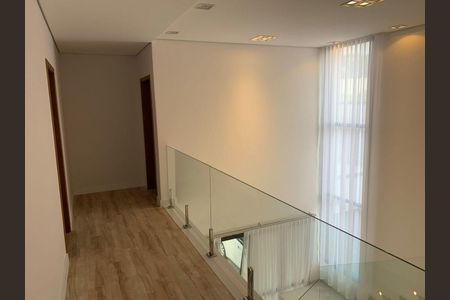 Casa à venda com 269m², 4 quartos e 4 vagas