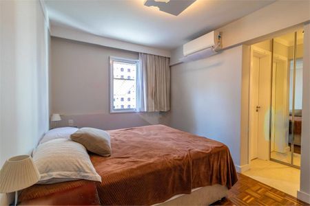 Apartamento à venda com 3 quartos, 130m² em Vila Uberabinha, São Paulo