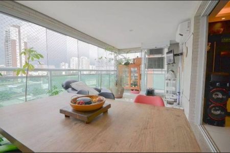 Apartamento à venda com 109m², 2 quartos e 2 vagas
