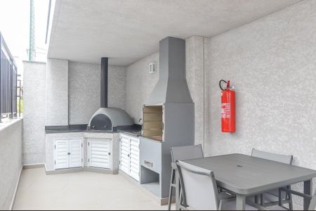 Apartamento para alugar com 48m², 2 quartos e 1 vaga Apartamento para alugar com 48m², 2 quartos e 1 vagaÁrea comum - Churrasqueira