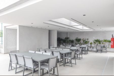 Apartamento para alugar com 48m², 2 quartos e 1 vaga Apartamento para alugar com 48m², 2 quartos e 1 vagaÁrea comum - Churrasqueira
