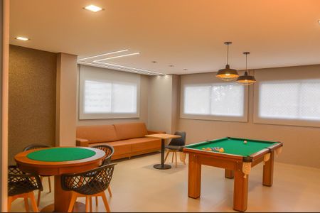 Apartamento para alugar com 48m², 2 quartos e 1 vaga Apartamento para alugar com 48m², 2 quartos e 1 vagaÁrea comum - jogos