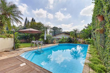 Casa à venda com 411m², 4 quartos e 4 vagas