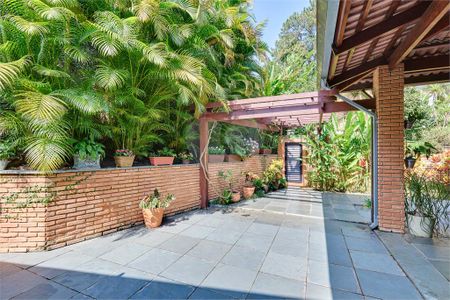 Casa à venda com 411m², 4 quartos e 4 vagas