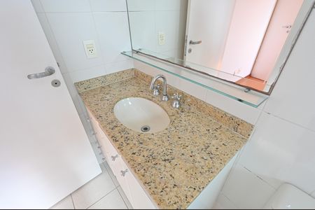 Apartamento à venda com 165m², 4 quartos e 3 vagasBanheiro da Suíte 2
