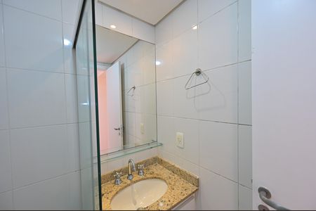 Apartamento à venda com 165m², 4 quartos e 3 vagasBanheiro Social