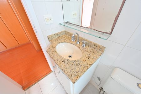 Apartamento à venda com 165m², 4 quartos e 3 vagasBanheiro da Suíte 1