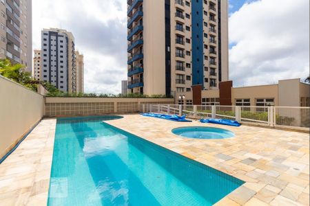 Apartamento à venda com 165m², 4 quartos e 3 vagas Apartamento à venda com 165m², 4 quartos e 3 vagasPiscina