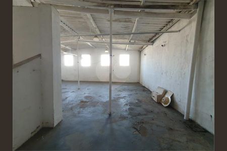 Casa à venda com 156m², 1 quarto e 1 vaga