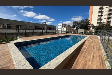 Apartamento à venda com 68m², 2 quartos e 1 vagaPiscina