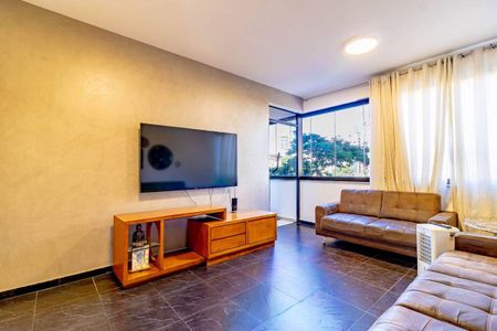 Apartamento à venda com 4 quartos, 163m² em Lourdes, Belo Horizonte