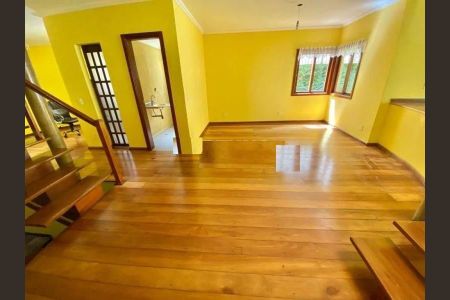 Casa à venda com 246m², 4 quartos e 4 vagas