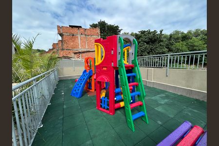 Apartamento à venda com 40m², 2 quartos e sem vagaÁrea comum - Playground