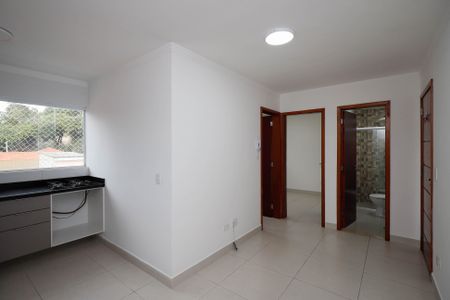 Sala  de apartamento para alugar com 2 quartos, 55m² em Vila Isolina Mazzei, São Paulo