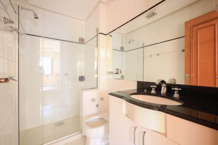 Apartamento à venda com 98m², 2 quartos e 1 vagaBanheiro da Suíte 1
