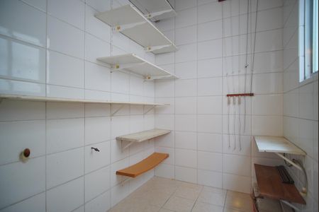 Apartamento para alugar com 133m², 2 quartos e sem vagaDespensa