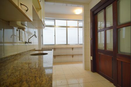 Apartamento para alugar com 133m², 2 quartos e sem vagaCozinha